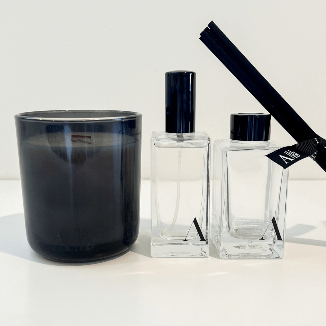 MIDNIGHT ISLAND candle - sultry coconut + amber