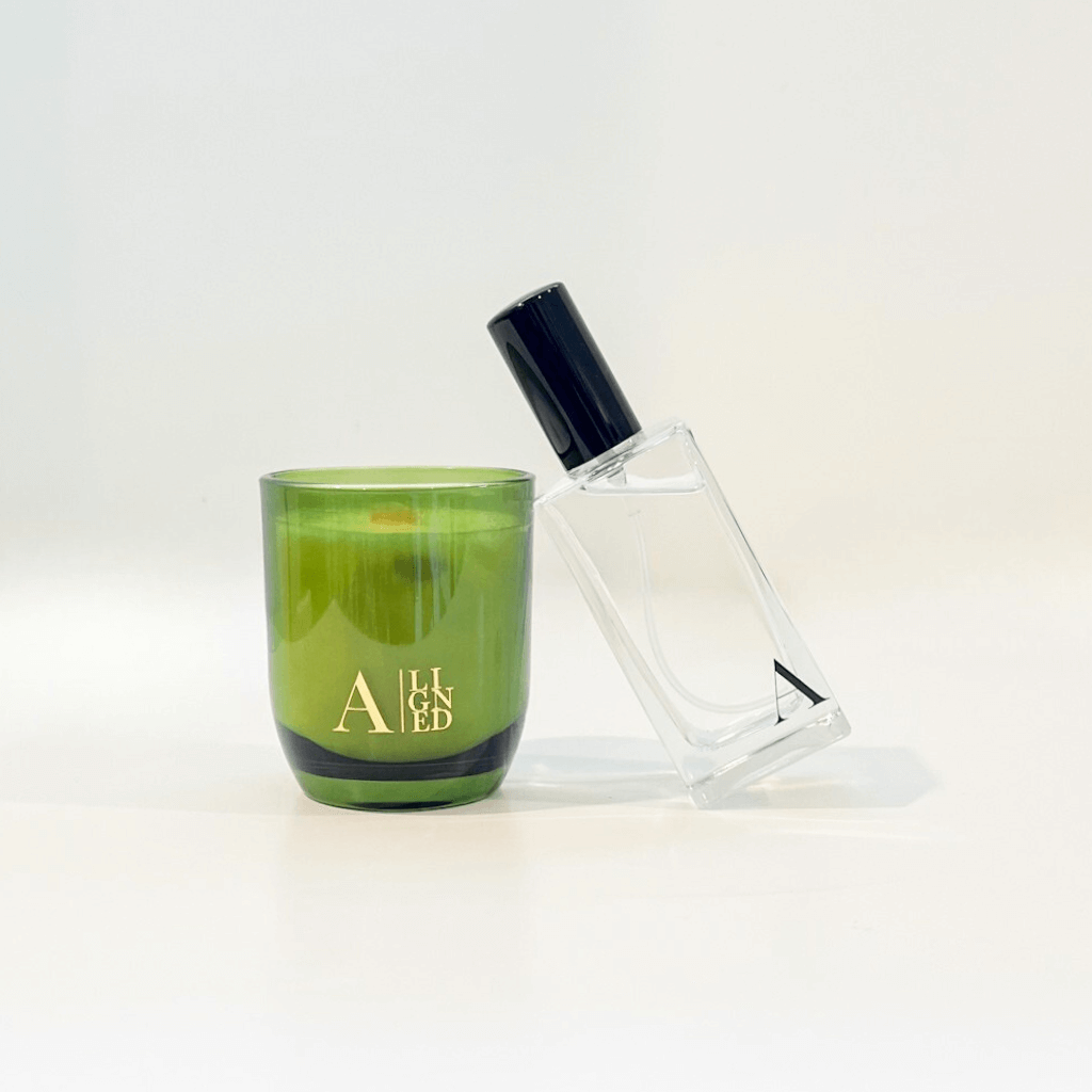 NEW! WINTER CRISP GIFT SET - candle + room spray